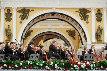 «Классика на Дворцовой»
